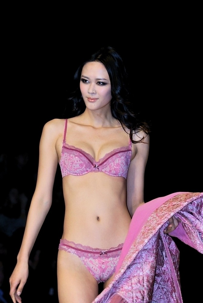 a15277534_01000.jpg