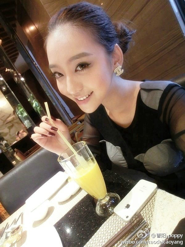成都车展女神曹阳私房写真 [467P-50MB]