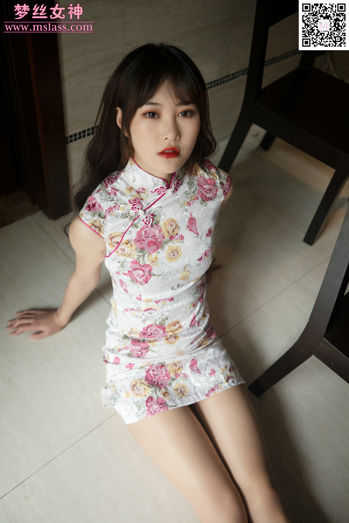 [MSLASS]梦丝女神 - 小唐嫣 旗袍包裹 [61P1V-928MB]