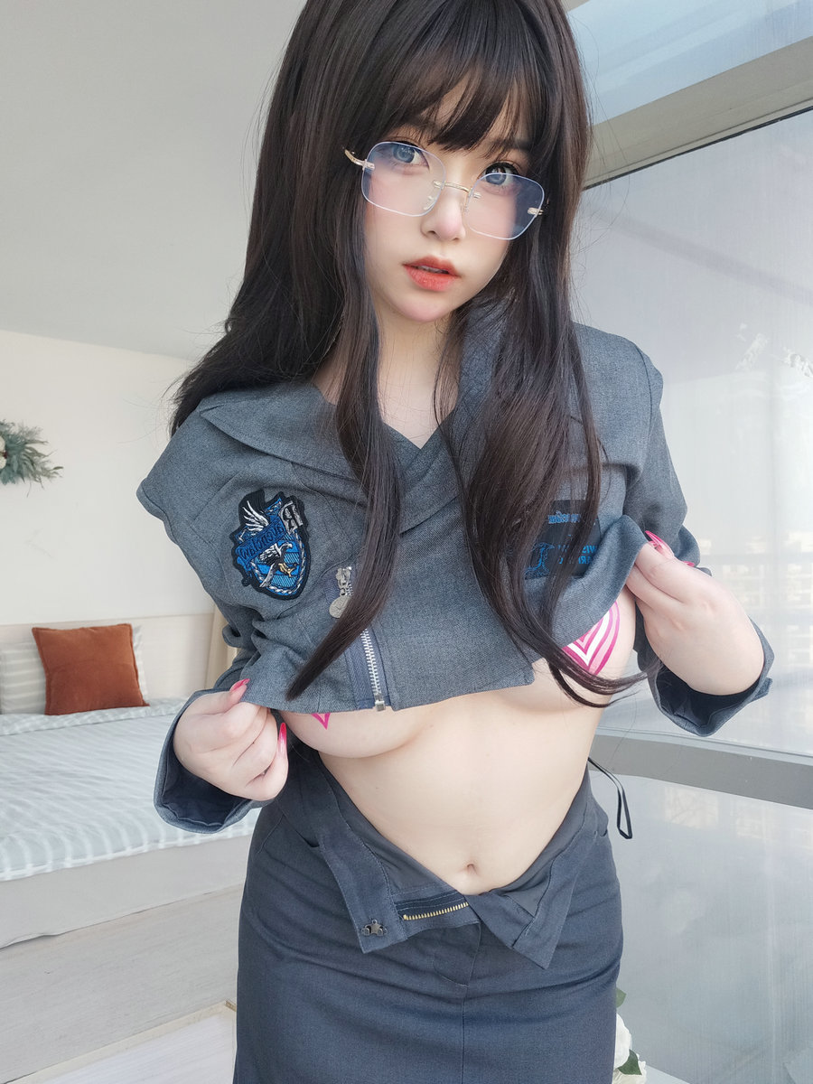 女主K - 沉默的学姐 [102P-742MB]