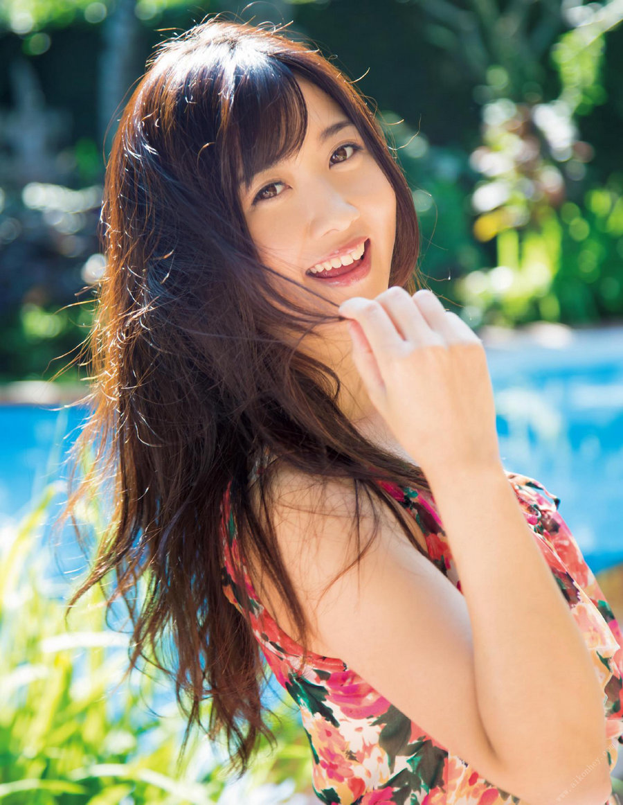大槻ひびき1st.写真集 Feel Beat 豪華愛蔵版 [90P202MB]