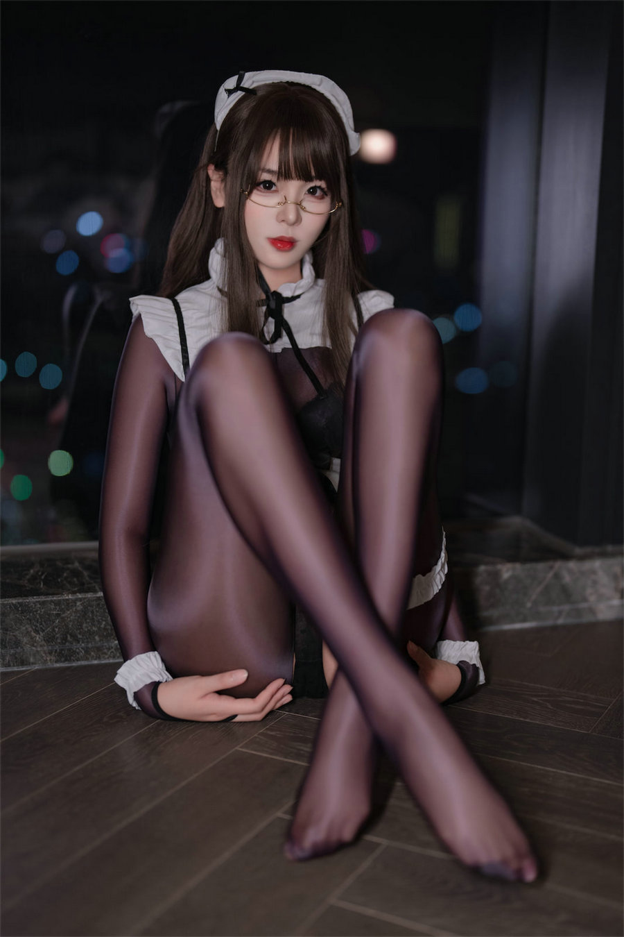 轩萧学姐 - 连体丝女仆 [95P1V-677MB]