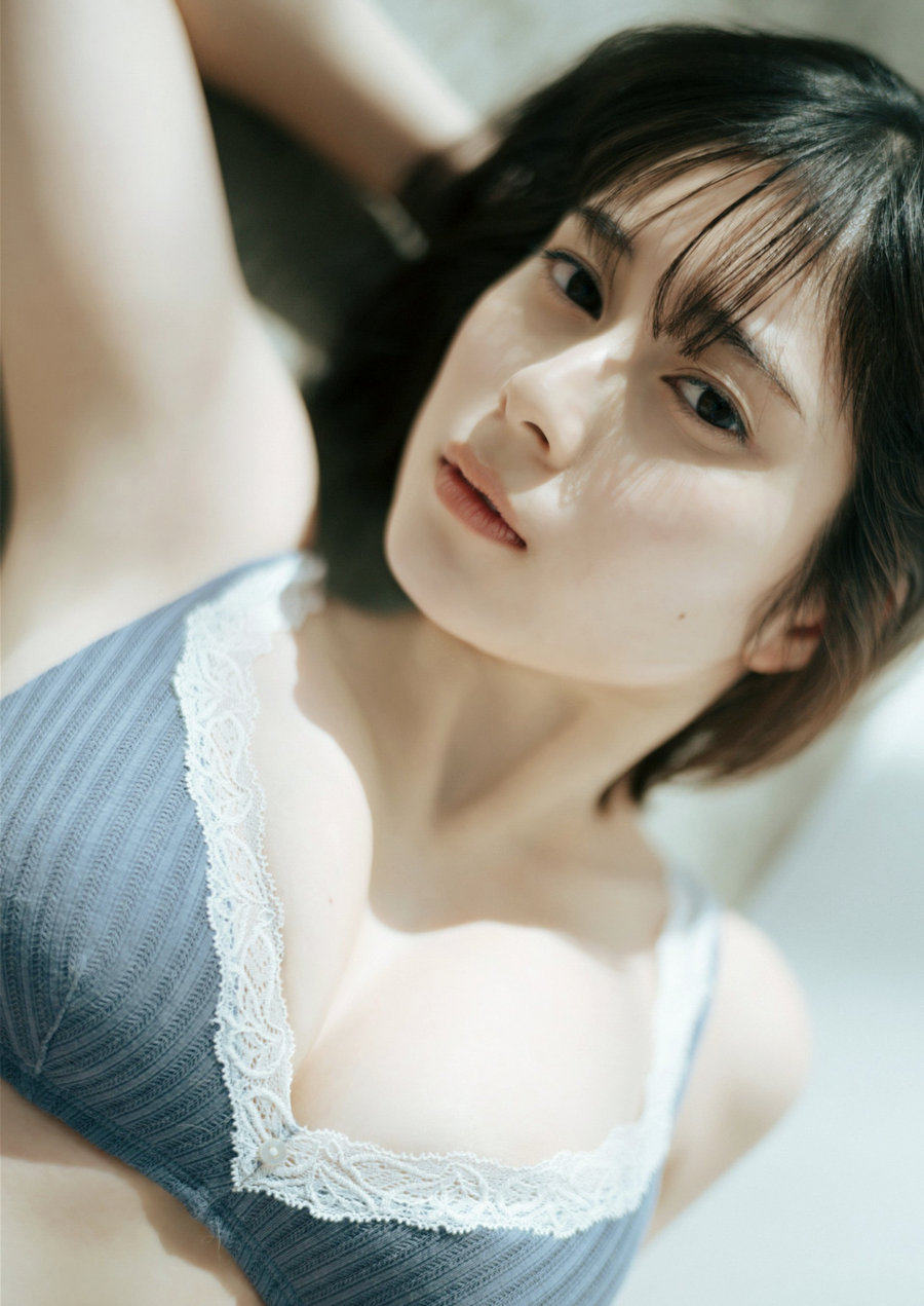 大久保桜子 - BE SHINE [16P81MB]