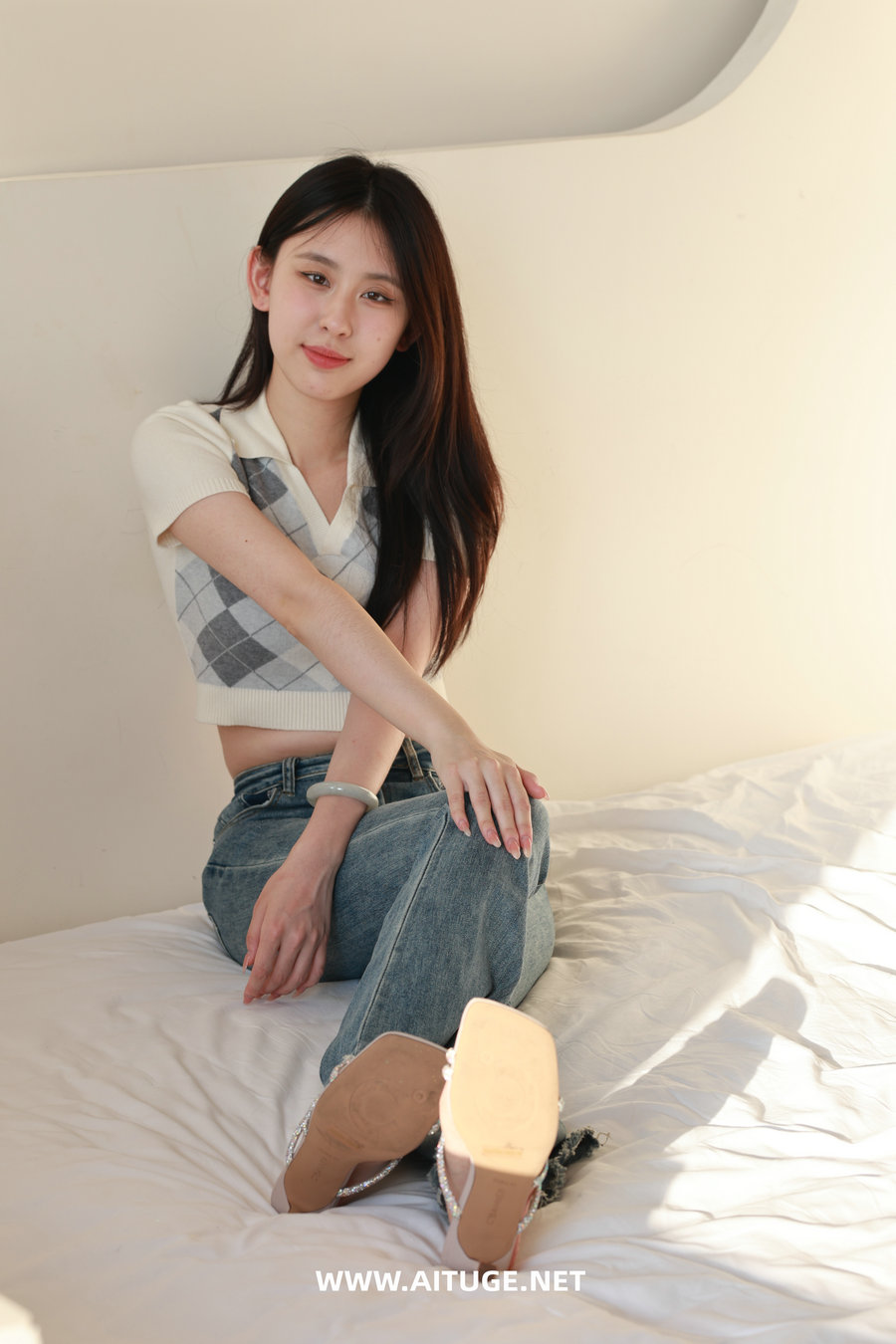 绮梦摄影 2024.09.16 No.024 yaya 珍藏无修无水印版 [609P2V-10.2GB]