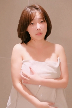 姜仁卿 Kang In-kyung - shower [MP4-2.18GB]