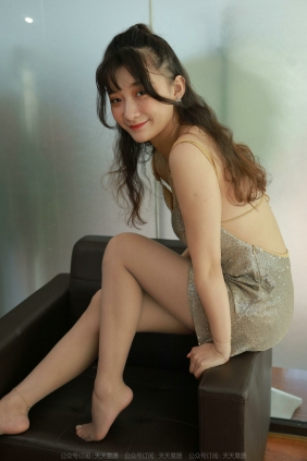 IESS异思趣向 - 模特：秋秋《金包银》[81P-117MB]